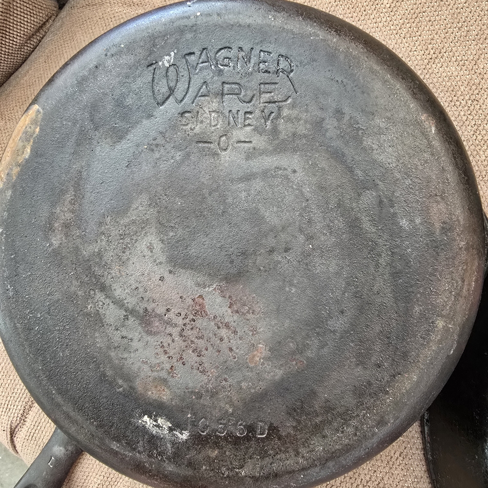 Cast Iron Skillet - Black